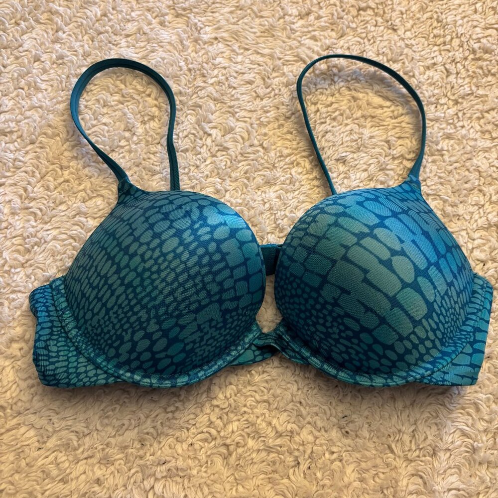 Maidenform • Turquoise Bra, Mermaid Scale Textured Pattern, Size: 34B Push Up